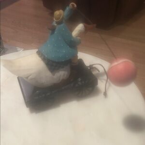 Williraye 1997 goose figurine